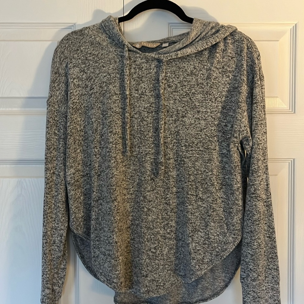 Athleta Hooded Long Sleeve Shirt Never Worn